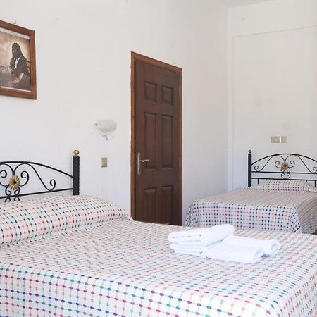 Glaro Garden Hotel Agia Trias Buitenkant foto