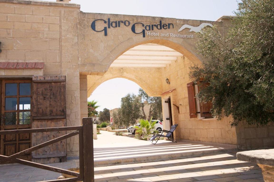 Glaro Garden Hotel Agia Trias Buitenkant foto